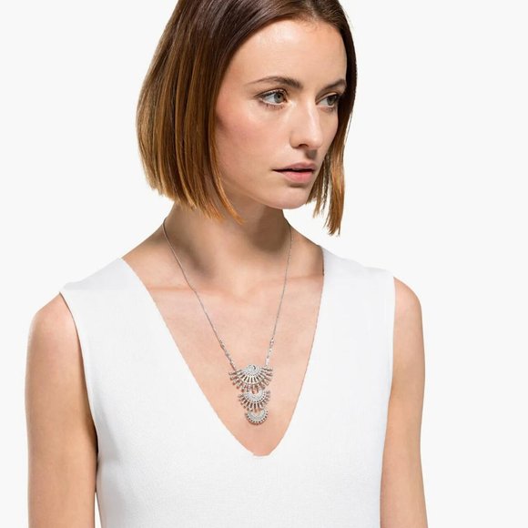 Swarovski 5564432 Sparkling Dance necklace jewelry new - Picture 3 of 9